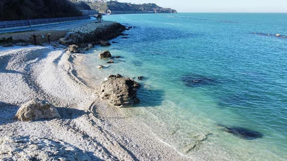 Appartamento Vacanza Moch - Viaggiatori Alla Scoperta Della Costa Dei Trabocchi Francavilla Al Mare Eksteriør billede
